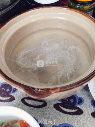 鸭架汤再变——鸭汤粉丝煲的做法步骤：4