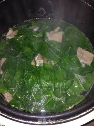 枸杞瘦肉猪肝汤的做法步骤：3