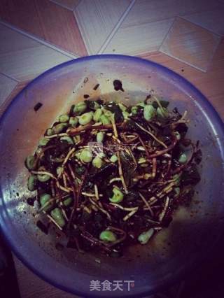 折耳根拌胡豆的做法步骤：5