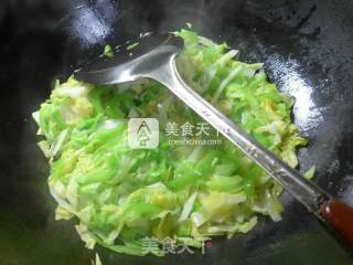 蔬菜鸡蛋炒面的做法步骤：9