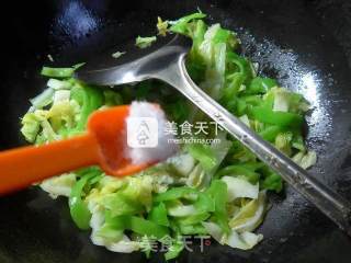 尖椒炒牛心菜的做法步骤：8