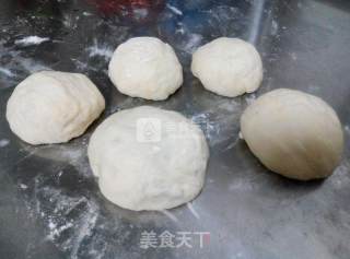 粒粒红豆馅面包的做法步骤：3
