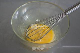 红丝绒戚风蛋糕的做法步骤：1