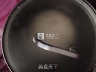 美味面食-------鸡肉萝卜木耳包子的做法步骤：1