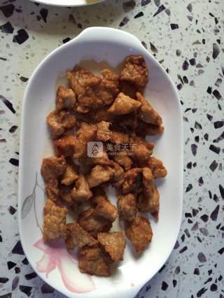 菠萝咕噜肉的做法步骤：3