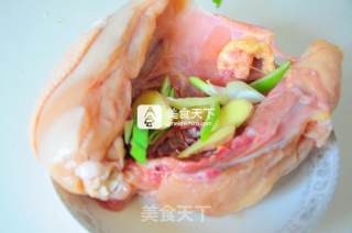 烧烤味三黄鸡大拌菜的做法步骤：2