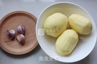 家常小菜——酸菜土豆片的做法步骤：1