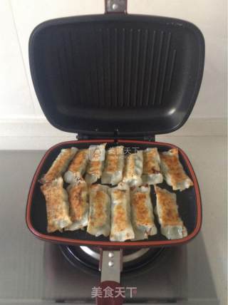 煎饺，锅贴（仿四海游龙）的做法步骤：2