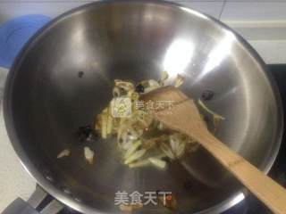 酱炖鱼的做法步骤：7