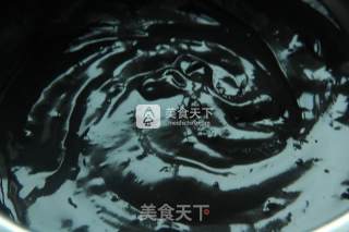 【黑色简约经典】---煤炭蛋糕的做法步骤：5