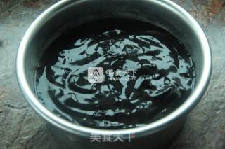 【黑色简约经典】---煤炭蛋糕的做法步骤：6