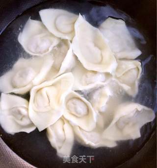 火锅羊肉大馄饨的做法步骤：4