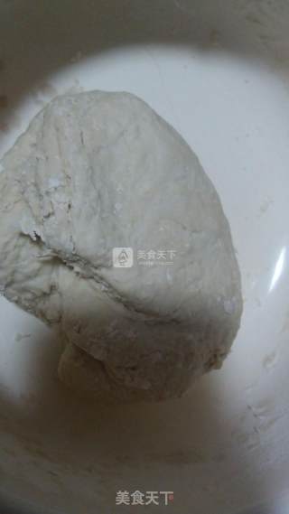 孜然羊肉夹馍(馍的做法）的做法步骤：1