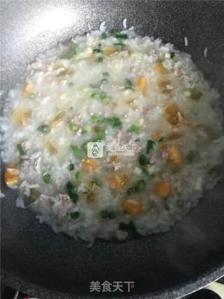 皮蛋瘦肉粥的做法步骤：4