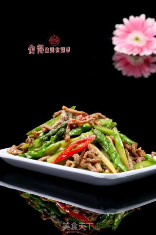 换个口味菜鸟做【芦笋牛肉丝】也顶呱呱的做法步骤：5