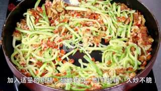 味美爽脆的【笋瓜炒鸡蛋】怎样做？的做法步骤：4