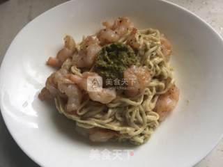 虾仁香椿酱拌面的做法步骤：10