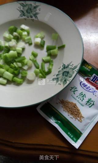 炒羊肉片的做法步骤：1