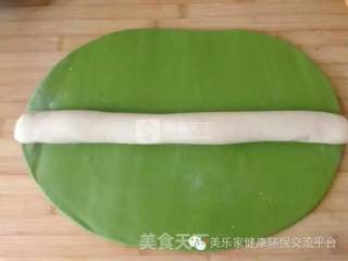 白菜型饺子的做法步骤：3
