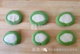 白菜型饺子的做法步骤：6