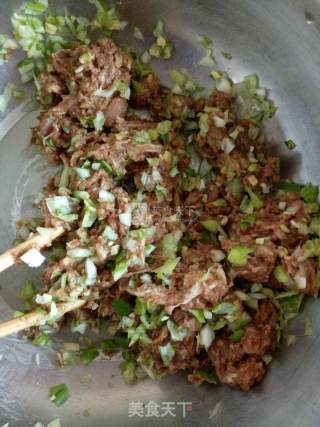 香菇羊肉菠菜包子的做法步骤：3
