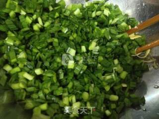 韭菜鸡蛋煎饼的做法步骤：3