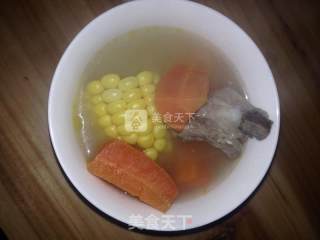胡萝卜玉米排骨汤的做法步骤：4