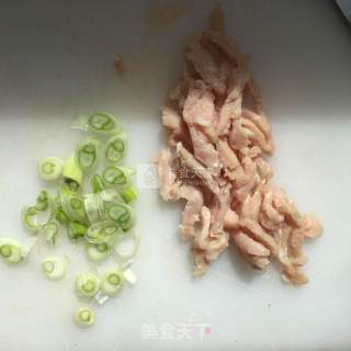剩饭菜肉粥～ ????的做法步骤：1