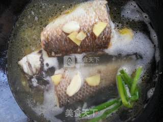 清炖梭鱼的做法步骤：5