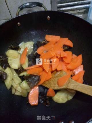清淡小炒雪莲果的做法步骤：6