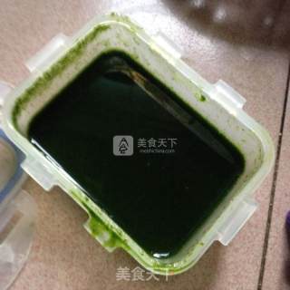 菠菜肉松煎饼的做法步骤：1