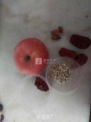 银木耳的做法步骤：1