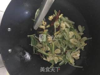 红烧鲳鱼的做法步骤：6