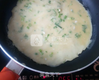 香葱鸡蛋饼的做法步骤：8