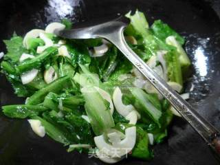 雷笋炒油麦菜的做法步骤：5