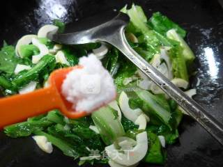 雷笋炒油麦菜的做法步骤：6