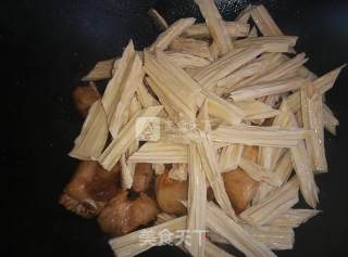 腐竹烧排骨的做法步骤：9