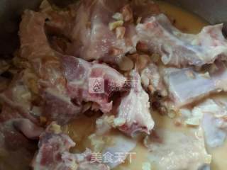 油酥排骨的做法步骤：3