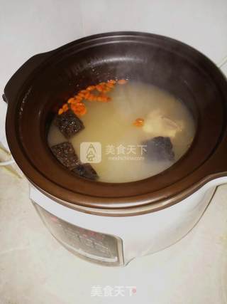 杜仲山药汤 - 缓解腰酸背疼的靓汤的做法步骤：5