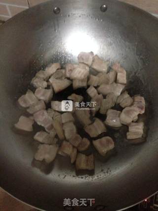 五花肉焖土豆的做法步骤：4