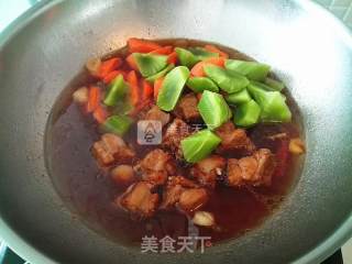 排骨烧胡萝卜莴笋的做法步骤：8