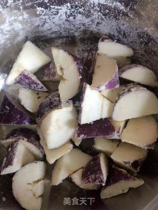 浓郁腊肠茄子的做法步骤：1