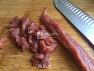蘑菇豆瓣炒肉片的做法步骤：2