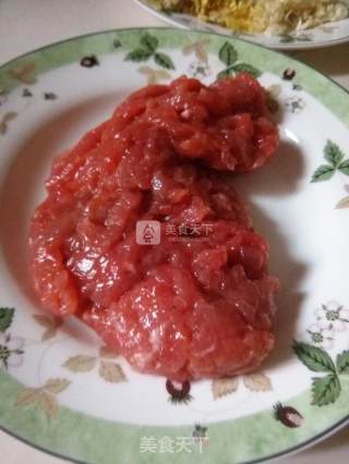 最爱的鱼香肉丝和她的做法步骤：1