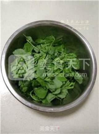 【春，食在达州】豌豆尖圆子汤的做法步骤：1