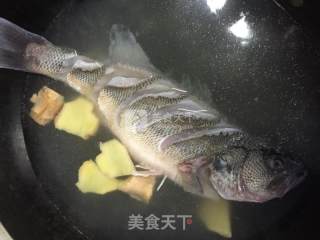 葱油鲈鱼的做法步骤：3