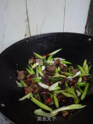 蒜香腊肉的做法步骤：7