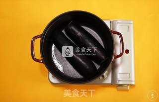 一厨作珐琅铸铁锅之快手凉拌茄子的做法步骤：1