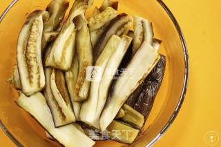 一厨作珐琅铸铁锅之快手凉拌茄子的做法步骤：3