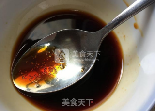 肉末茄子煲——教你茄子吸油少的秘诀，砂锅煲越放越入味？的做法步骤：4